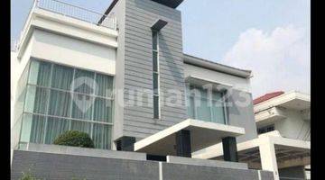 Gambar 1 Rumah mewah di Ancol