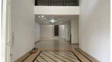 Gambar 2 DIJUAL TOWN House di Kemang di Kemang six Residence Jakarta selatan 