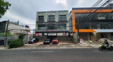 Gambar 3 Ruko gandeng 3 di Jl tebah kebayoran baru,  luas 359 m²