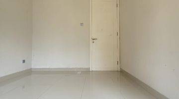 Gambar 2 Rumah Modern Dijual Cepat 4 Kamar di Kebayoran Bintaro Jaya 14173