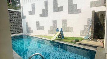 Gambar 3 Rumah Hot Sale Dg Swimpool di Cluster Kebayoran Village Lr 14463