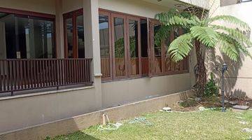 Gambar 2 Rumah Mewah Modern Semi Furnished di Kawasan Setraduta Bandung 