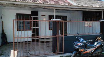 Gambar 5 Disewakan Rumah Ngeblong Posisi Depan di Taman Cibaduyut Indah 1