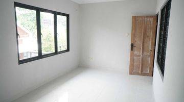 Gambar 2 Di Jual Cepat Rumah 2 Lantai di Bintaro, Tangerang Selatan