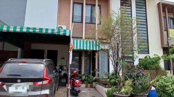 Gambar 1 Rumah 2 Lantai Townhouse Siap Huni di Cirendeu