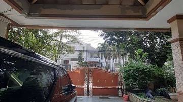 Gambar 2 Rumah Lux Furnished 2 Lantai Dengan Kolam Renang Jalan Utama Tebet Timur