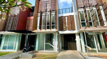 Gambar 1 Pejaten. Rumah Siap Huni 4 Lantai Dalam Townhouse