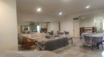 Gambar 2 Dijual Rumah Hitung Tanah di Area Elit Pondok Indah

Jakarta Selatan