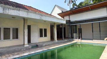 Gambar 4 Dijual Rumah Hitung Tanah di Area Elit Pondok Indah

Jakarta Selatan