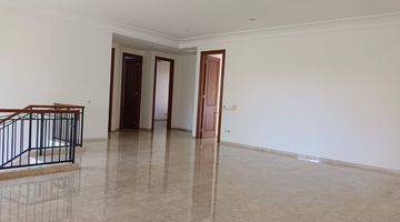 Gambar 5 House For Rent at Kemang Jakarta Selatan

