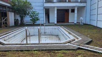 Gambar 2 Rumah Dijual Cepat Plus Swimming Pool di Batununggal Bandung