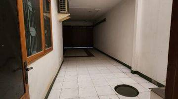 Gambar 5 Rumah Dijual Cepat Plus Swimming Pool di Batununggal Bandung