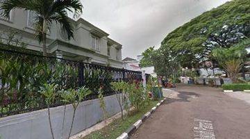 Gambar 3 Rumah di Jln. Duku Patra Kuningan SHM Bagus