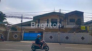 Gambar 1 Gedung ukuran besar cocok untuk kantor atau workshop di Lenteng Agung Jakarta Selatan