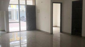 Gambar 2 Dijual Rumah 2 Lantai 8x15 M² Baru Shm Selatan