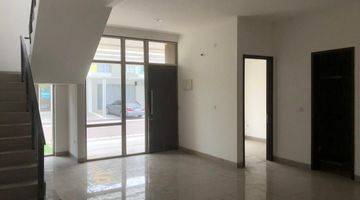 Gambar 1 Dijual Rumah 2 Lantai 8x15 M² Baru Shm Selatan