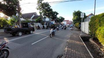 Gambar 4 Rumah Luas di Pinggir Jalan Graha Raya Bintaro, Tangerang Selatan