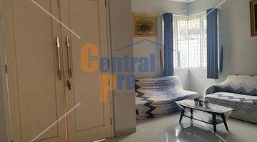 Gambar 1 Jual Cepat Rumah Murah 2 Lt Hoek Bagus Semi Furnished SHM di Cipayung Jakarta Timur