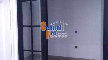 Gambar 4 Rumah 1 Lantai Sudah Renovasi Semi Furnished di Perumahan Sentul City, Bogor