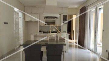 Gambar 1 Dijual Cepat Rumah di Citra Gran Cibubur Boulevard Bagus 2 Lt Semi Furnished SHM