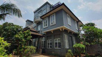 Gambar 1 Rumah Hook Tanah 575 Meter Lebak Bulus Jakarta Selatan