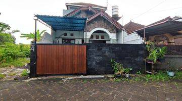 Gambar 1 Rumah View Sawah Semi Furnished di Jagapati Badung