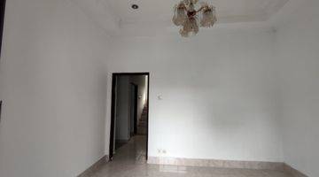 Gambar 3 Rumah View Sawah Semi Furnished di Jagapati Badung