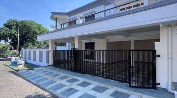 Gambar 3 RUMAH POSISI HOOK NEW RENOVATED DI KOMPLEK ELIT CINERE