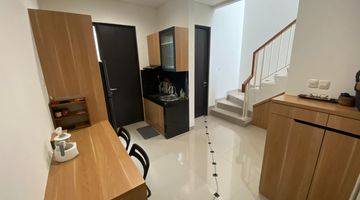 Gambar 1 Dijual Rumah 2 Lantai Hadap Barat Cluster Clematis Metland Puri