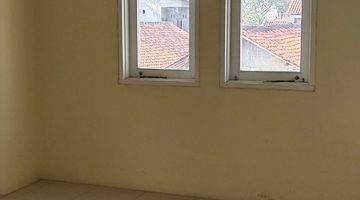 Gambar 2 For rent rumah 2 lantai 3 kmr di Cinere nempel pintu toll Desari 