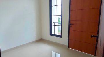 Gambar 4 Rumah 2 Lantai 3 Kamar Modern Minimalis Akses Tol Pamulang Timur 