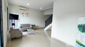 Gambar 2 Rumah 2 Lantai 3 Kamar Modern Minimalis Akses Tol Pamulang Timur 