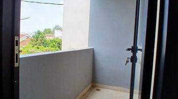 Gambar 2 Rumah 2 Lantai Modern Minimalis Shm Akses Toll Pinggir Jalan Raya