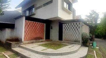 Gambar 1 RUMAH HOOK DALAM CLUSTER DEKAT UPJ BINTARO