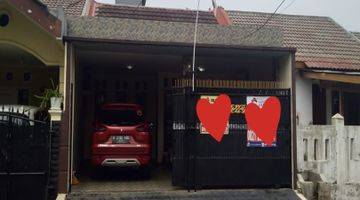 Gambar 1 Rumah Second Terawat Dalam Perumahan Di Jatimelati Bekasi