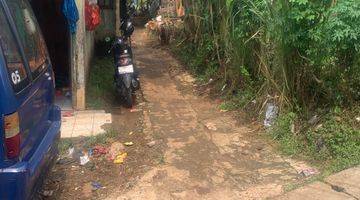 Gambar 1 Tanah Kosong Luas Dekat Stasiun Depok dan Citayam