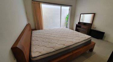 Gambar 4 Rumah 2 Lantai Di Dewi Sri Full Furnished Dekat Pusat Kuliner