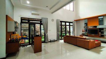 Gambar 3 Rumah Bagus Furnished di Dalam Cluster Batununggal