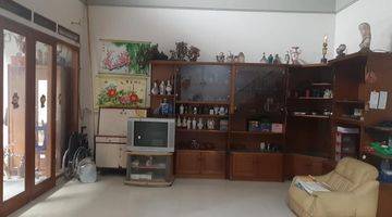 Gambar 3 Rumah Dijual Harga Langka Semi Furnish di Taman Kopo Indah