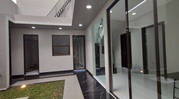 Gambar 3 Rumah Baru Design Modern Minimalis di Batununggal Indah, Bandung