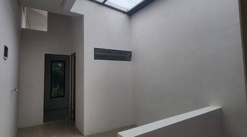 Gambar 3 Rumah Baru Dijual Design Modern Elegan di Pondok Hijau, Bandung