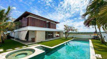 Gambar 1 Villa Bagus Kontemporer Tranquil Style Furnished di Cemagi