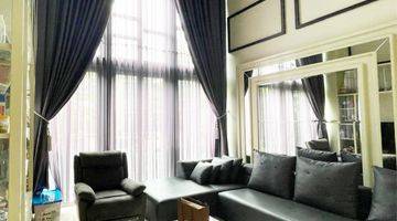 Gambar 1 Rumah Exclusive 3 Lantai 4+1 Kamar di Navapark