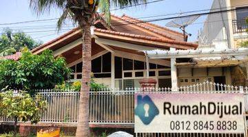 Gambar 1 1 Unit Rumah Hook Dijual Tanah Luas Lokasi Premium Dijakarta Timur