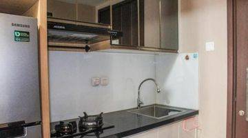 Gambar 5 Apartemen Scientia, Gading Serpong Full Furnished View Pool