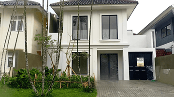 Gambar 2 Rumah cantik dan modern di Gn. Pasifik Taman Himalaya Lippo Karawaci Tangerang