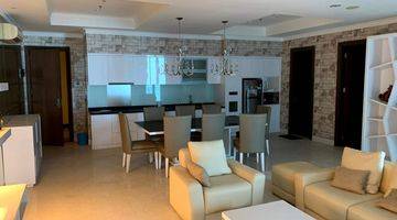 Gambar 3 Apartemen Residence 8 Senopati