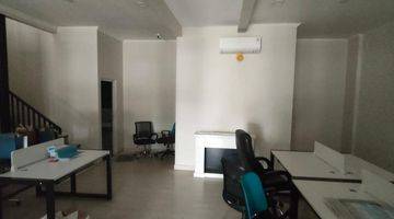 Gambar 3 Ruko Gandeng 3 Lantai Fully Furnished di Tangerang Selatan