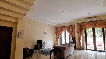 Gambar 2 Rumah Bagus Furnished SHM di Pondok Indah, Jakarta Selatan