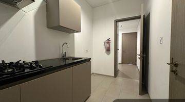 Gambar 5 Brand New Five Star Apartement Verde Two 3BR  